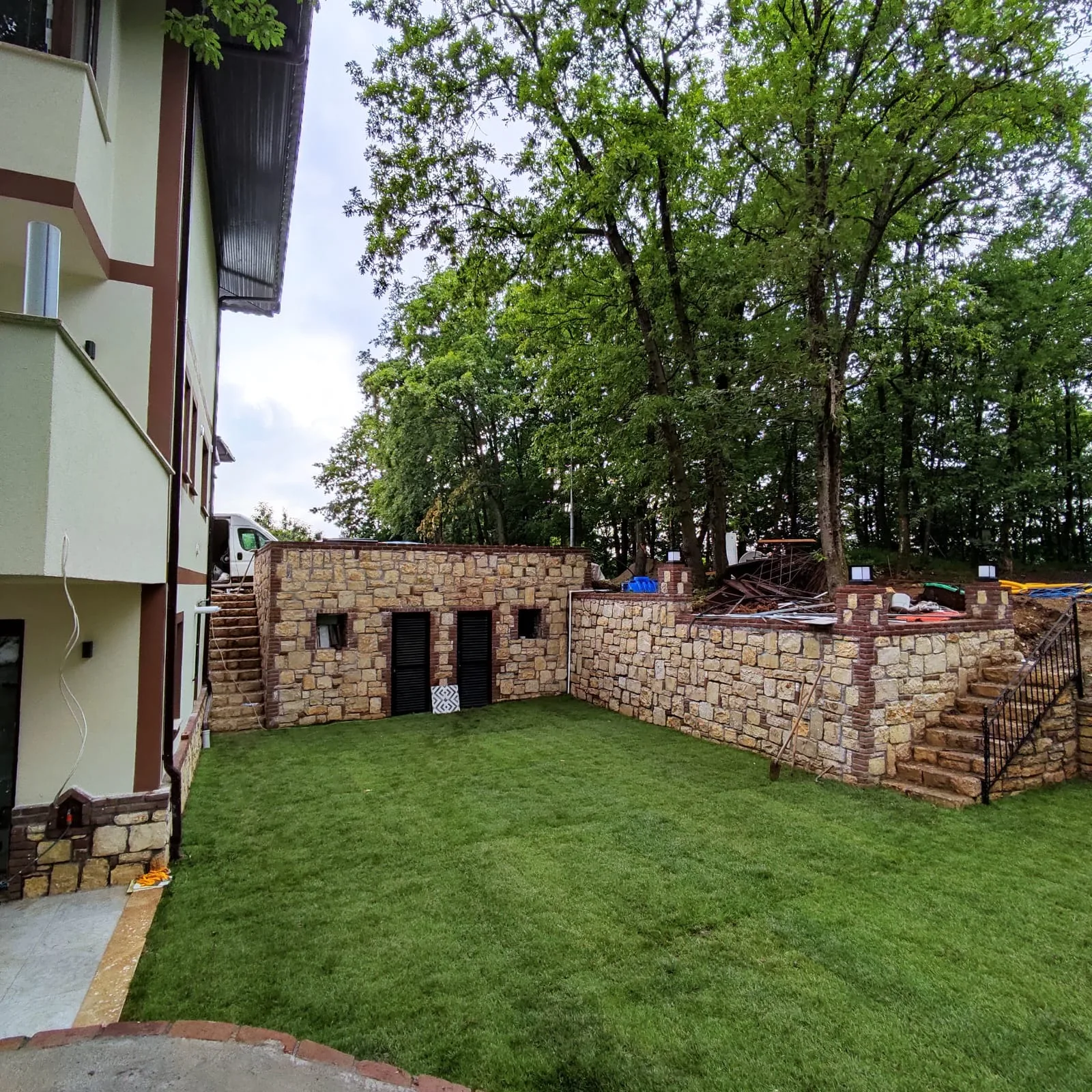 Villa Cephe ve Bahçe Yenilemesi