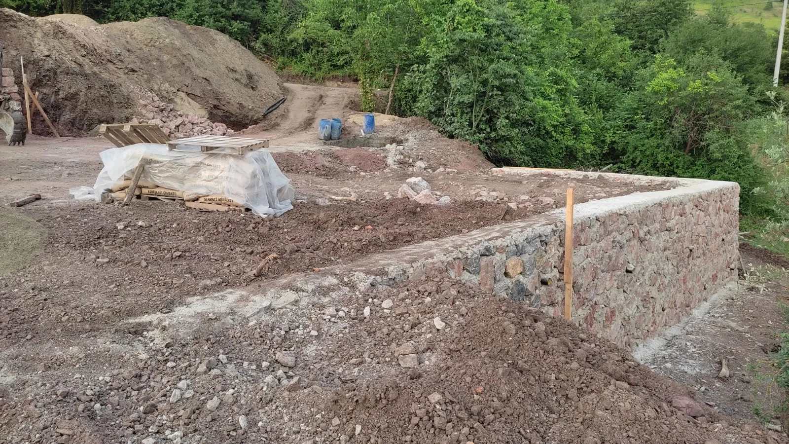 Taş Örgü İstinat Duvarı Yapımı